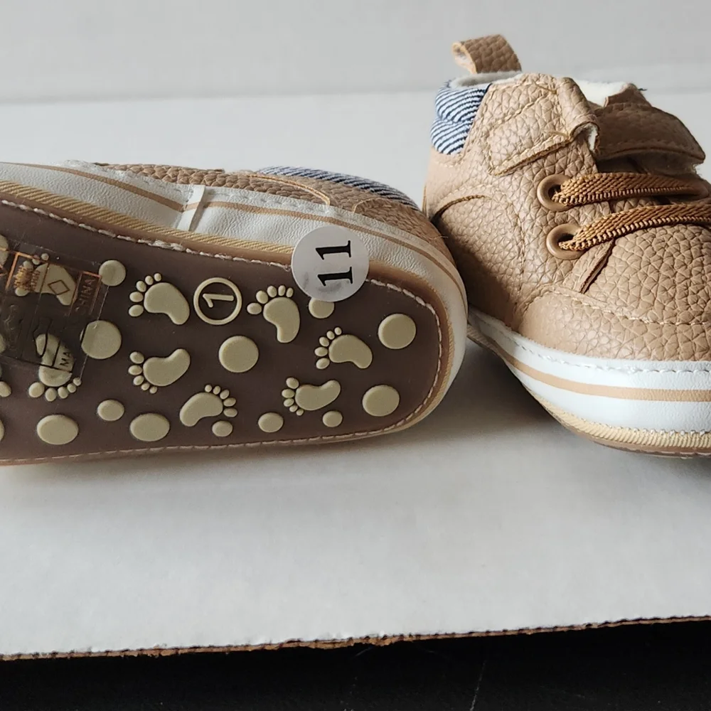 Baby shoes size 1 two tone New